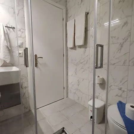 Ioli Aparthotel *