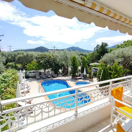 Ioli Aparthotel