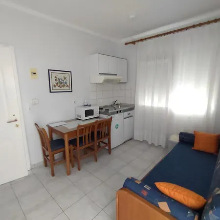 Apart Otel Ioli