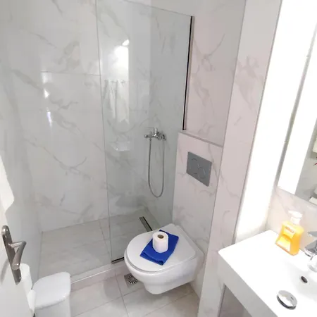 Ioli Aparthotel